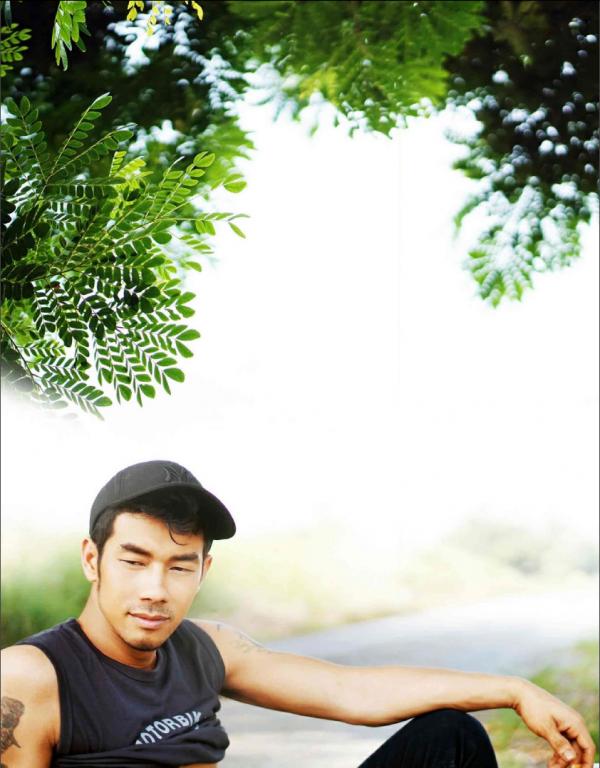 MAN-OMG-3---Guy-On-Hot-Street